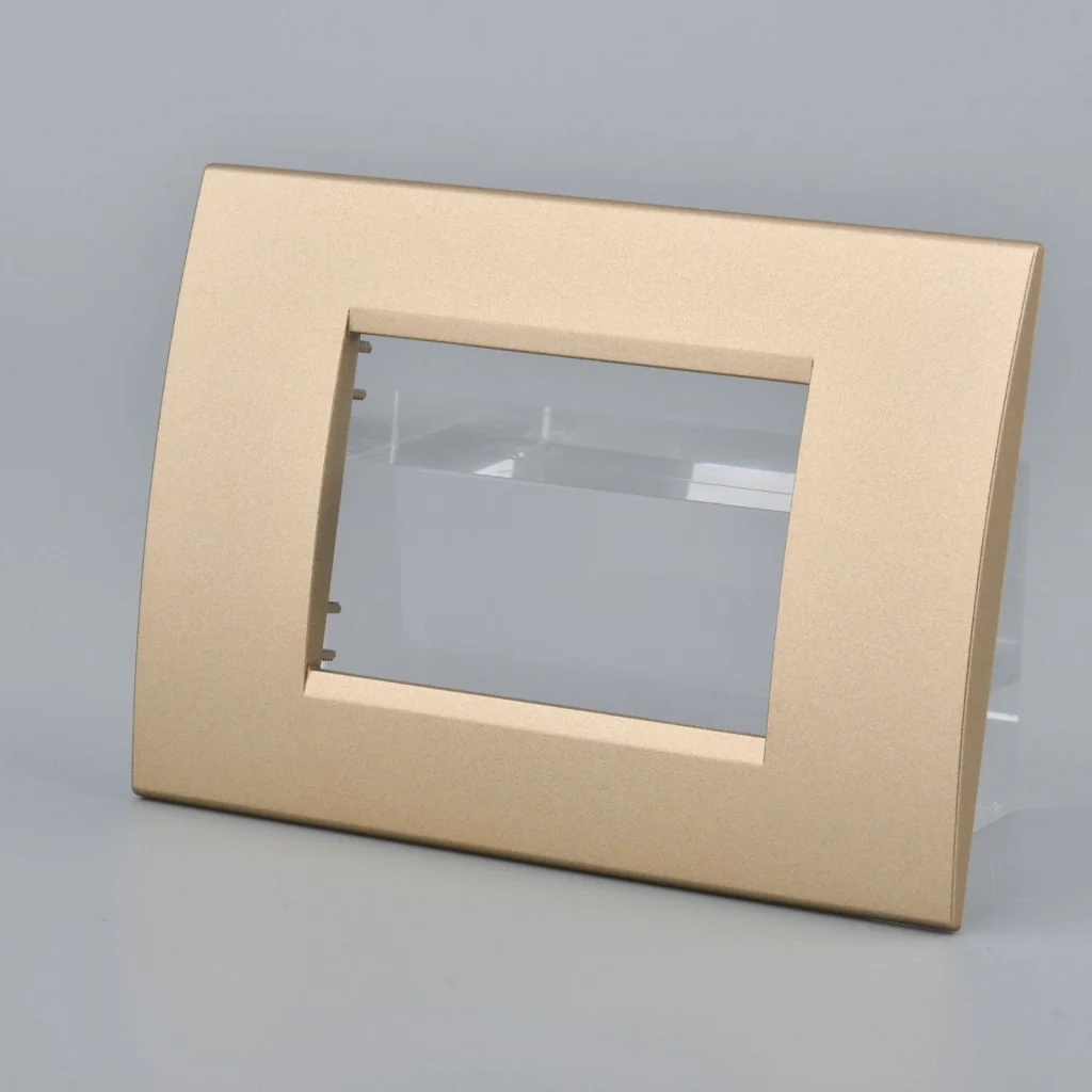 Placca Plastica Quadrata MBL 3M Oro Compatibile Bticino Living BLN89311 - Image 3