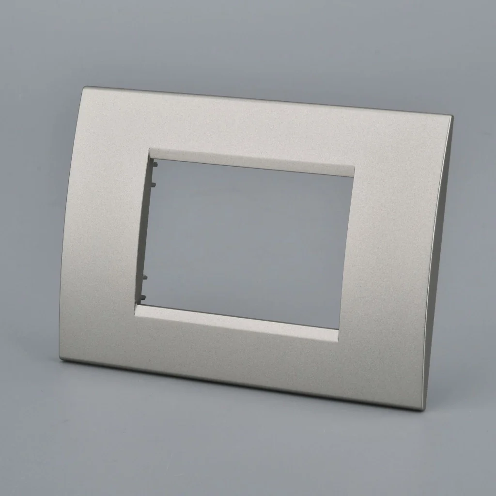 Placca Plastica Quadrata MBL 3M Titanio Compatibile Bticino Living BLN89308 - Image 3