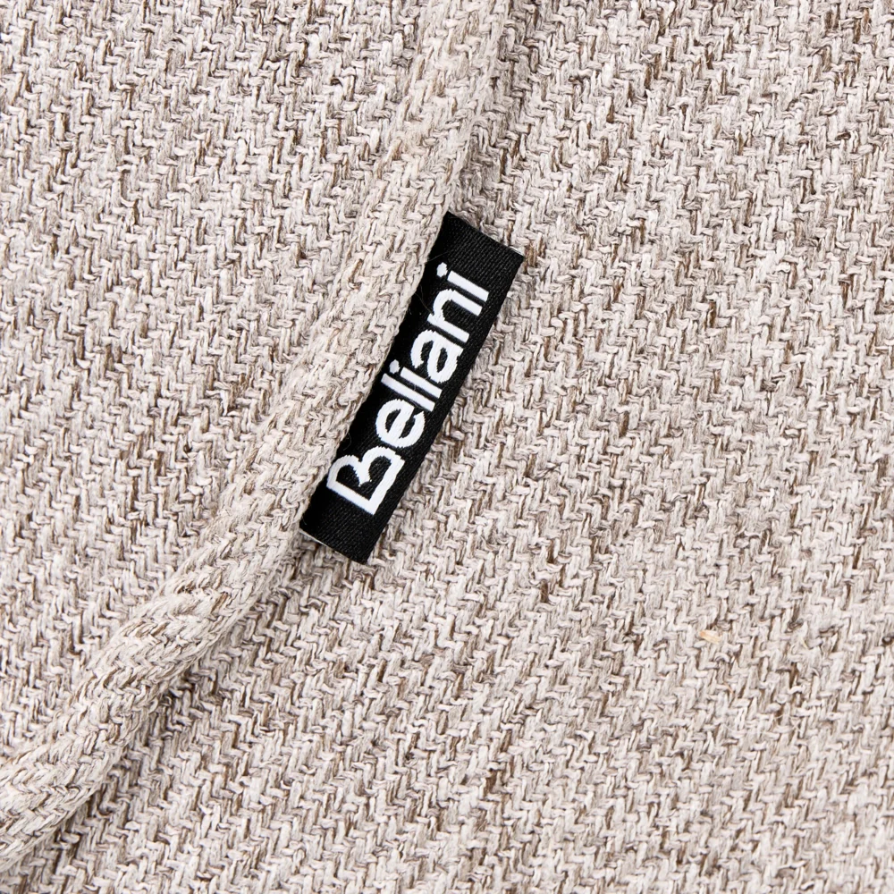 Poltrona in tessuto beige, seduta ampia, senza braccioli, struttura in metallo nero, complemento d'arredo moderno per il soggiorno - Image 7
