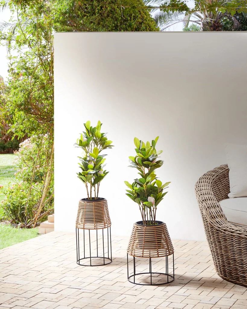 Set di 2 portavasi per piante marrone PE Rattan rotondo per interni e per esterni con inserto in plastica - Image 3