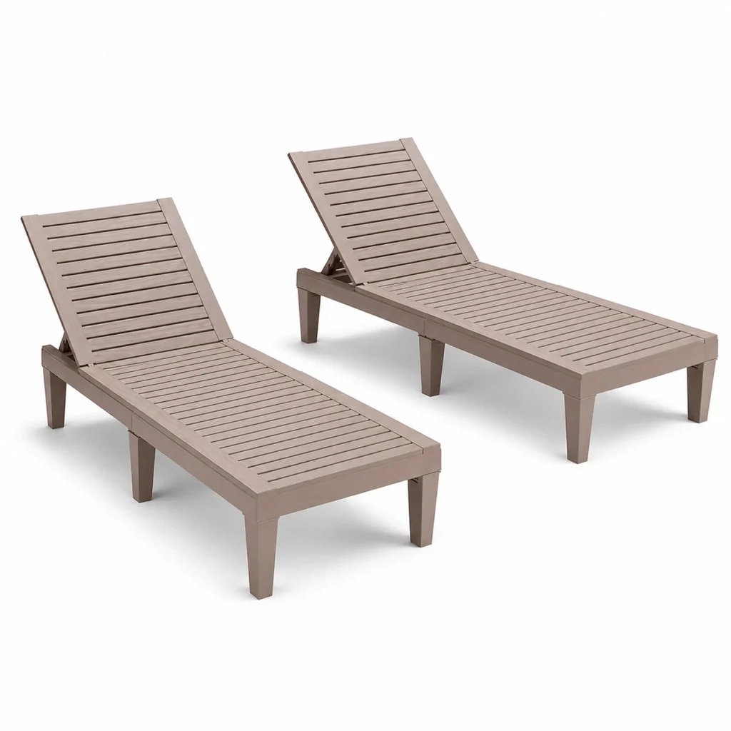 Set Due Lettini Relax Da Esterno Con Schienale Reclinabile In Polipropilene Effetto Legno Per Piscina Giardino Patio E Spa 190 x 57.5 x 29 Cm Marrone